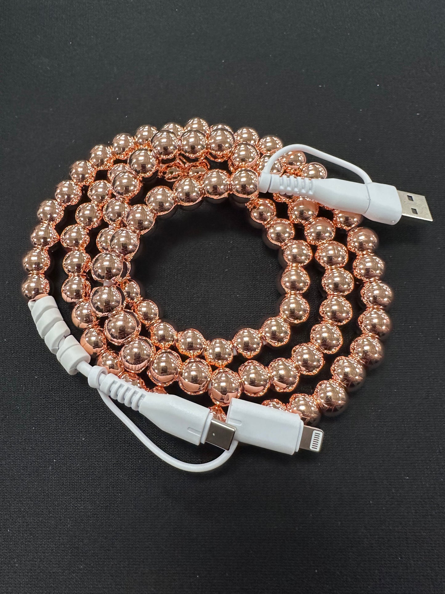 Boncuklu Telefon Şarj Cihazı