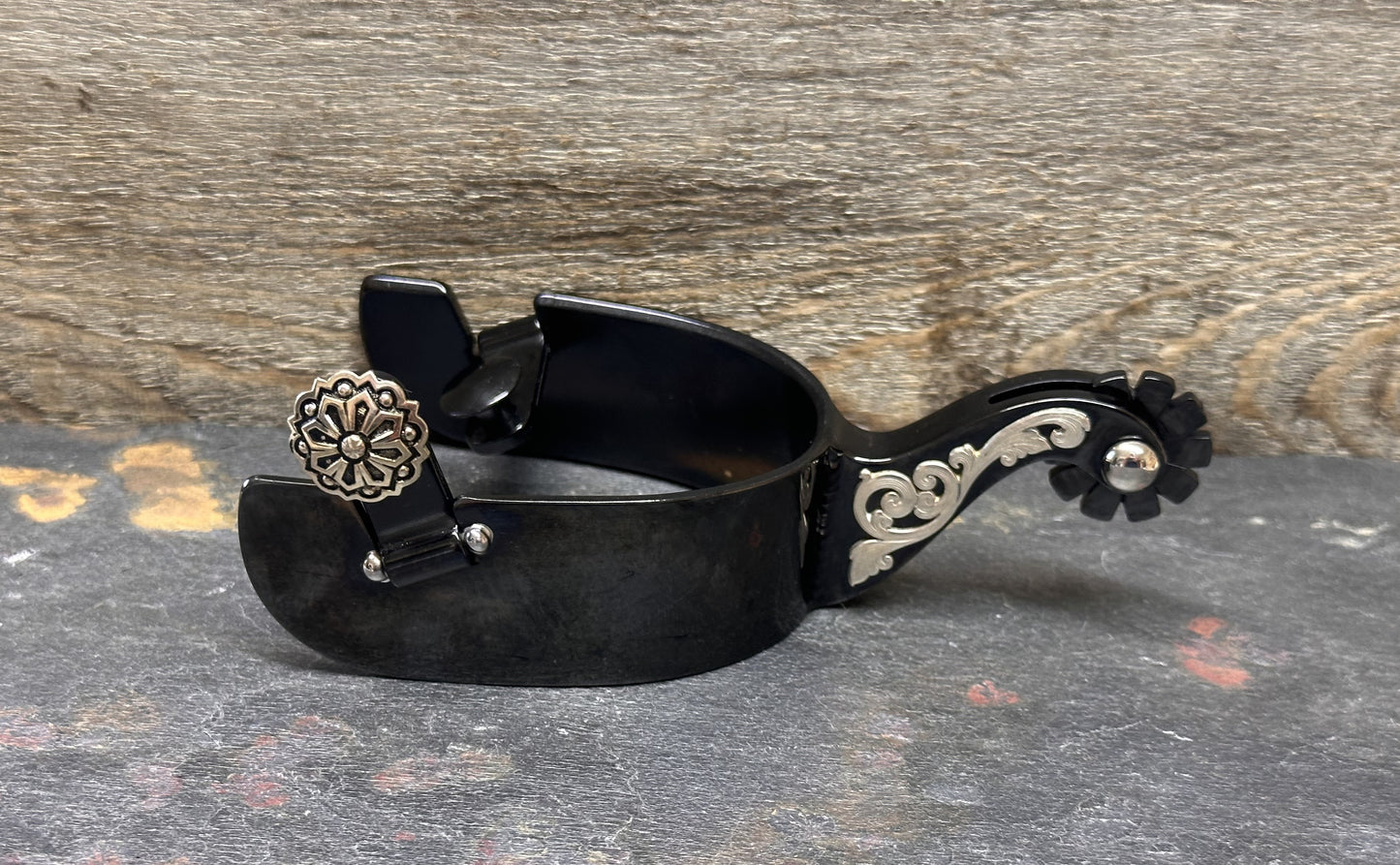 Éperon n° 77 Floral sur tige en finition noire