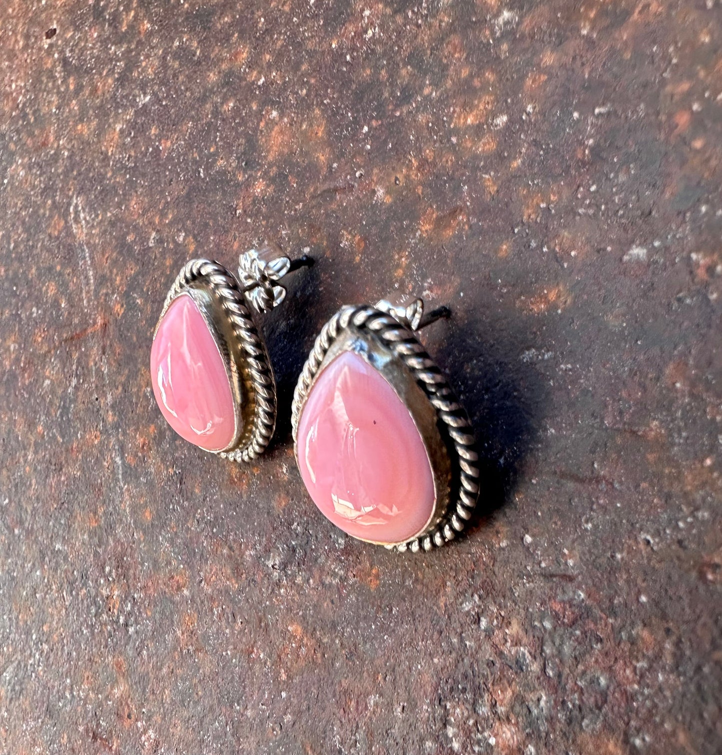 Navajo Queen Sterling Silver Chain-ターコイズまたはピンクコンクシェルネックレス (コピー)