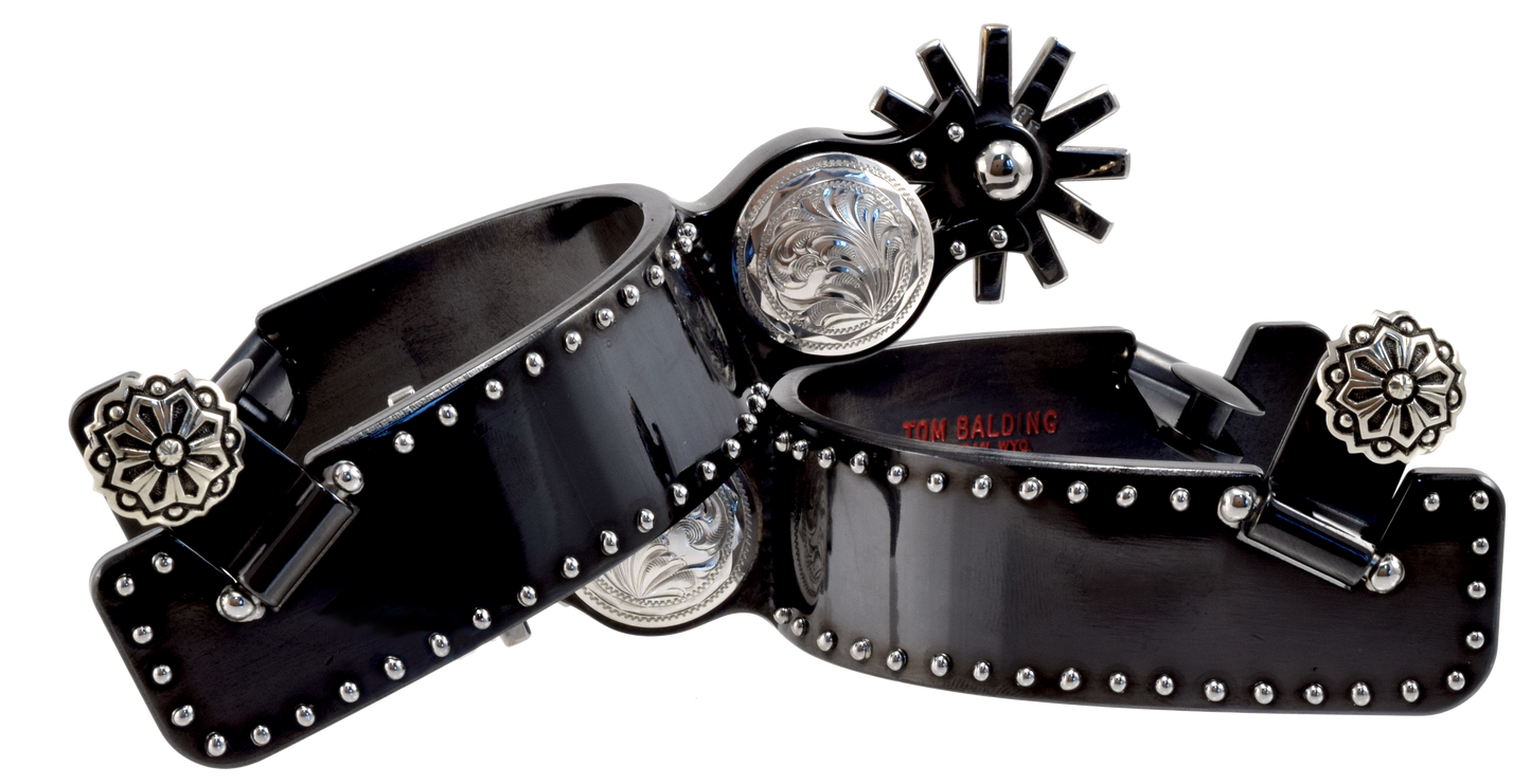 Equestrian Spur #57 Texas Heelband Finition noire avec points et concho par Tom Balding Horse Tack