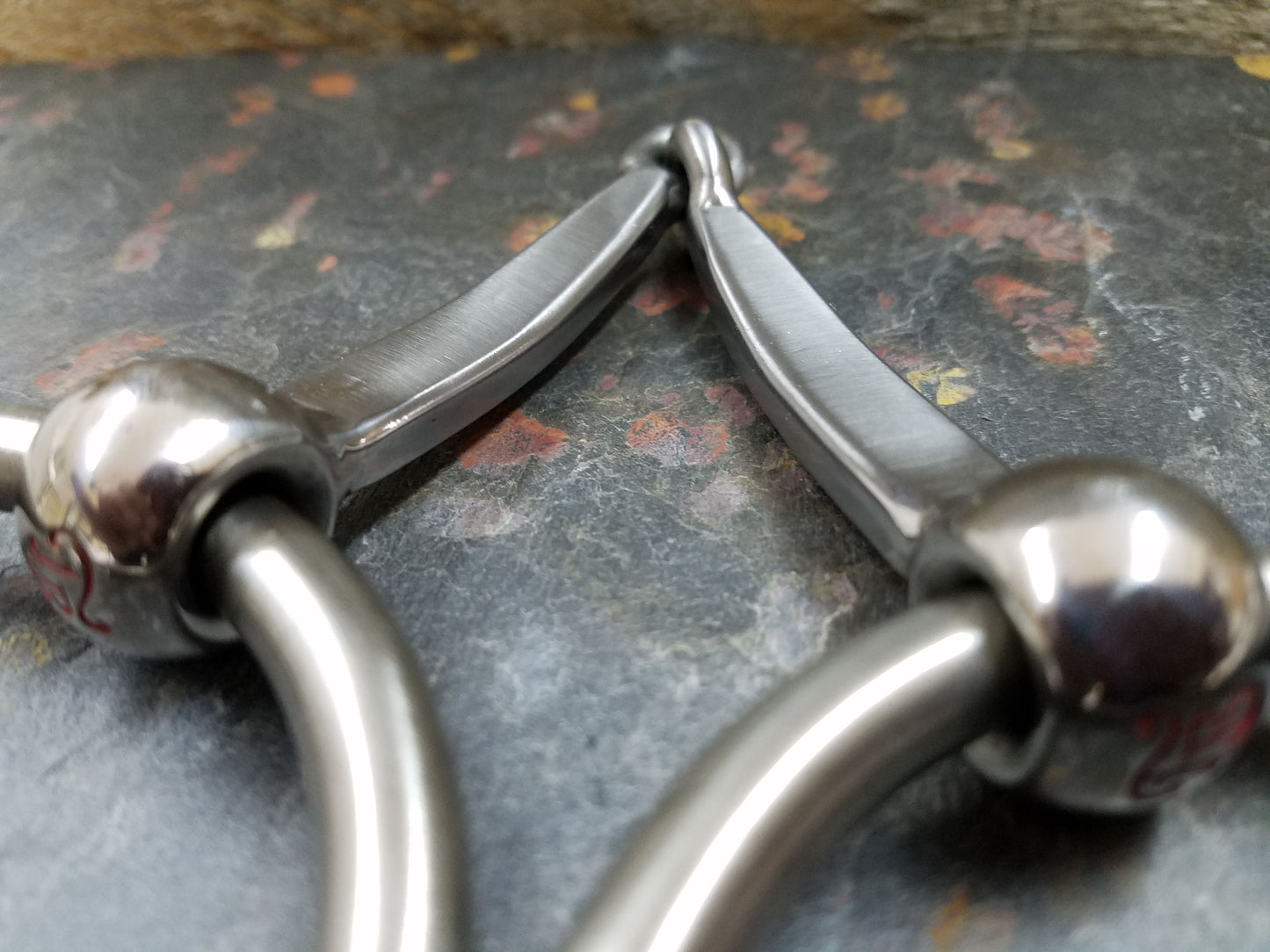 Anello sciolto con filetto a barra piatta