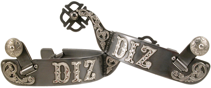 Equestrian Spur #43 Floral avec initiales personnalisées et finition en acier inoxydable satiné par Tom Balding Horse Tack