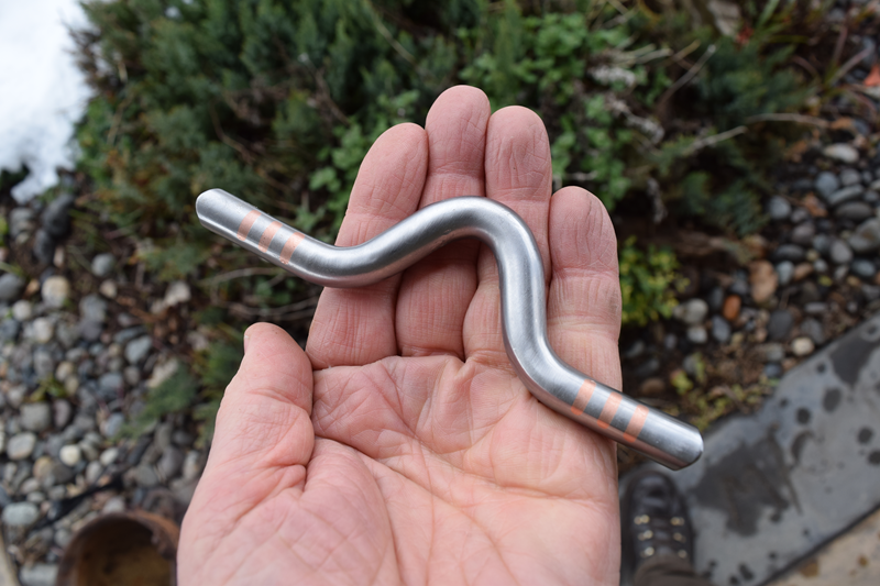 Medium Port Mouthpiece Hand Shot
