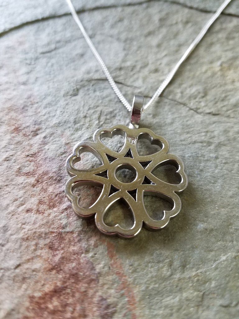 Pendentif en acier inoxydable S Spur Rowel - Grand coeur par Tom Balding Bits & Spurs