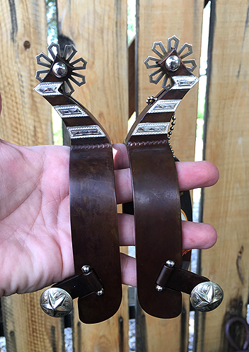 Equestrian Spur # 58 Barres d'argent avec finition marron par Tom Balding Horse Tack