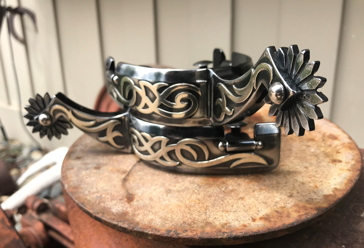 Equestrian Spur #56 Nouveau 2018 - Éperons tribaux de la série 1800 en finition antique par Tom Balding Horse Tack