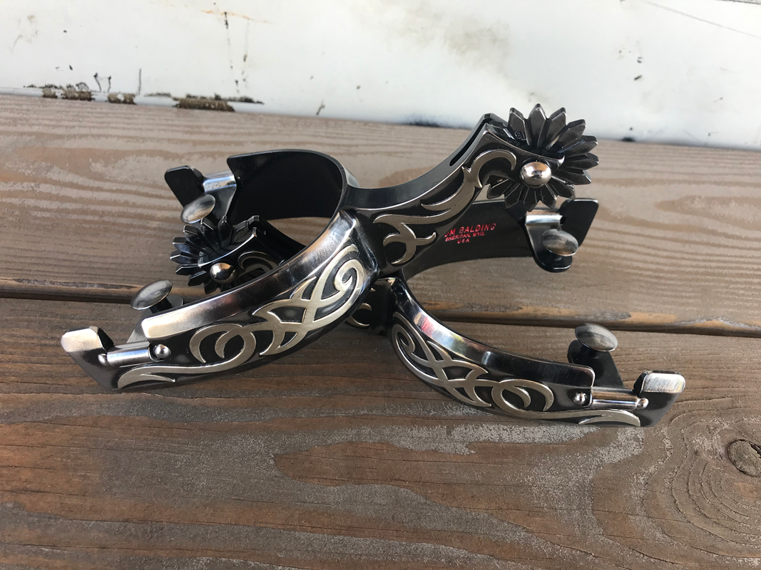 Equestrian Spur #56 Nouveau 2018 - Éperons tribaux de la série 1800 en finition antique par Tom Balding Horse Tack