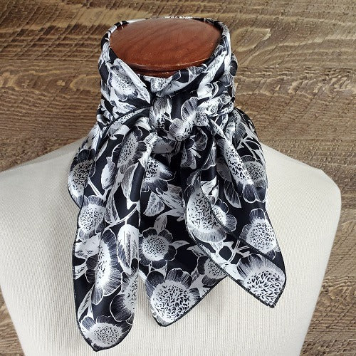 Silk Wild Rag Pattern - Pincushion Black & White