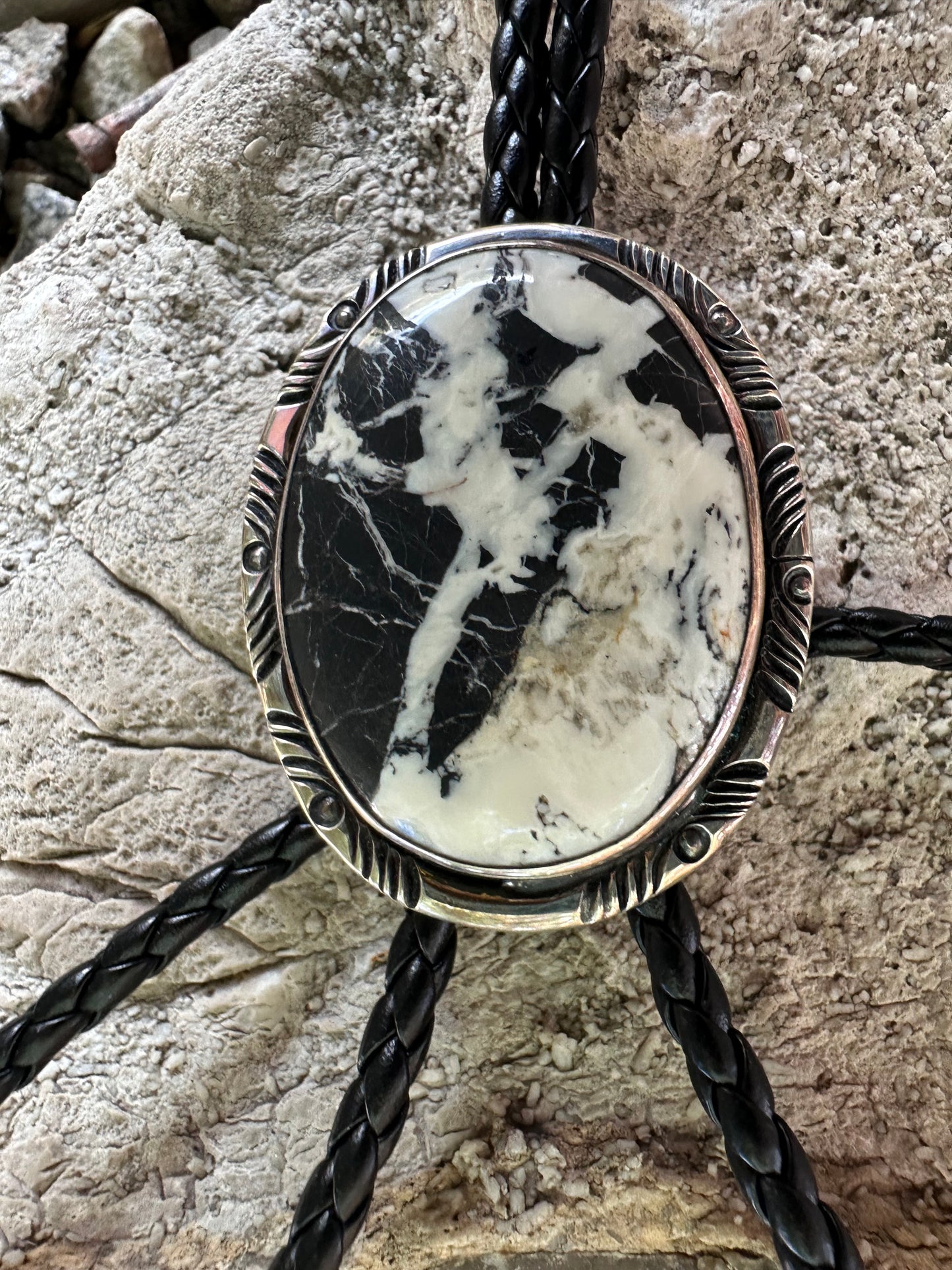 Beyaz Buffalo Navajo Sterling Gümüş Bolo Kravat – Eşsiz