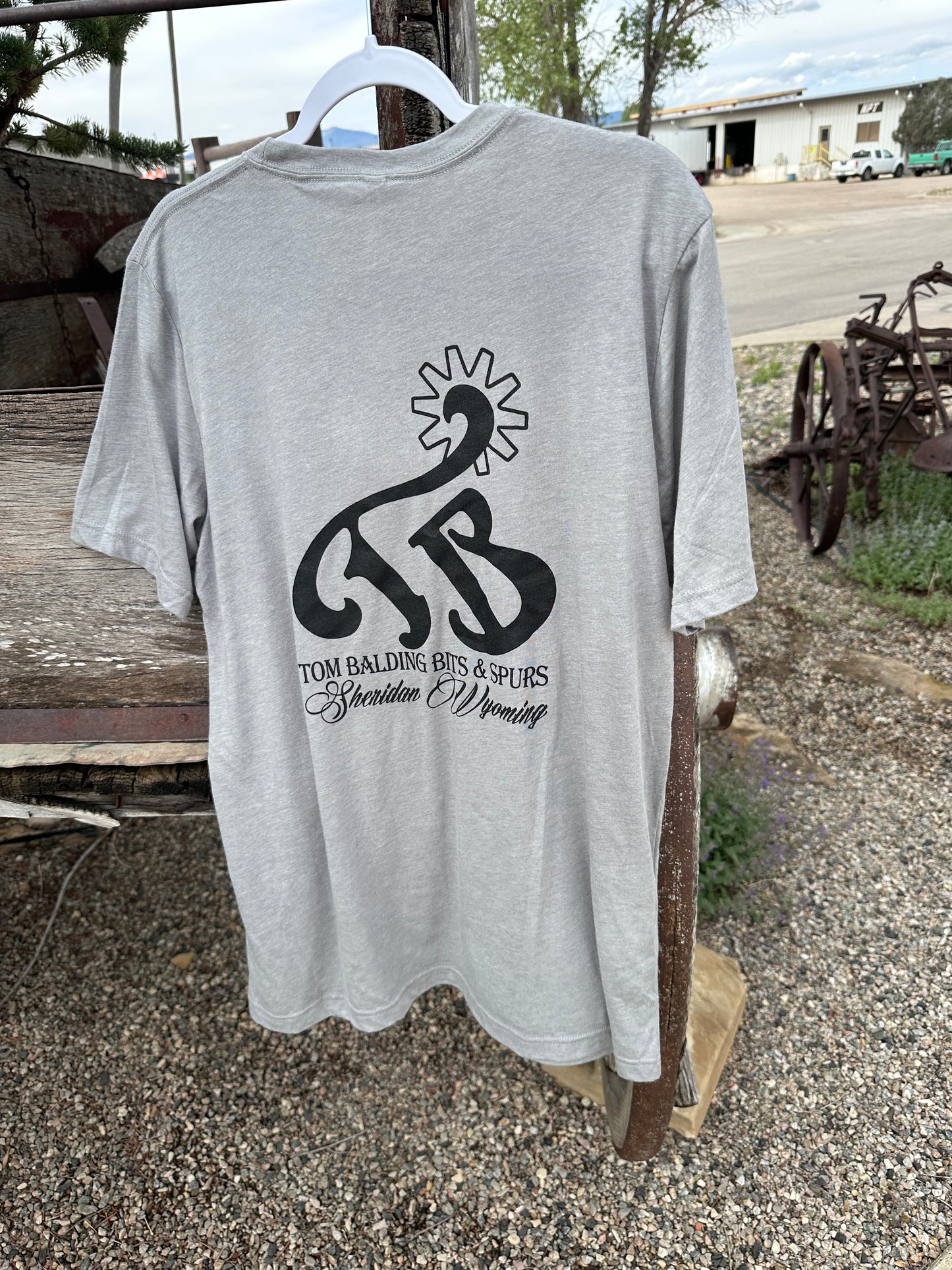 TBBS Bella+Canvas® Crewnect T-Shirt - Sportgrau - Tom Balding Bits & Spurs
