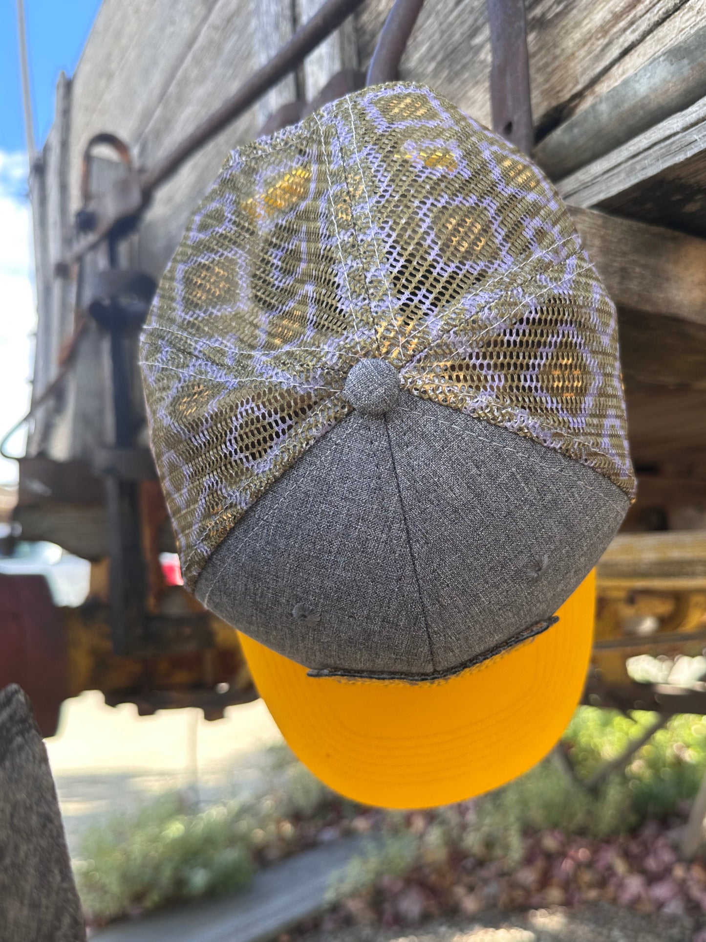 Cappellino #52 NUOVO Arancione Bruciato e Turchese con Logo Classico