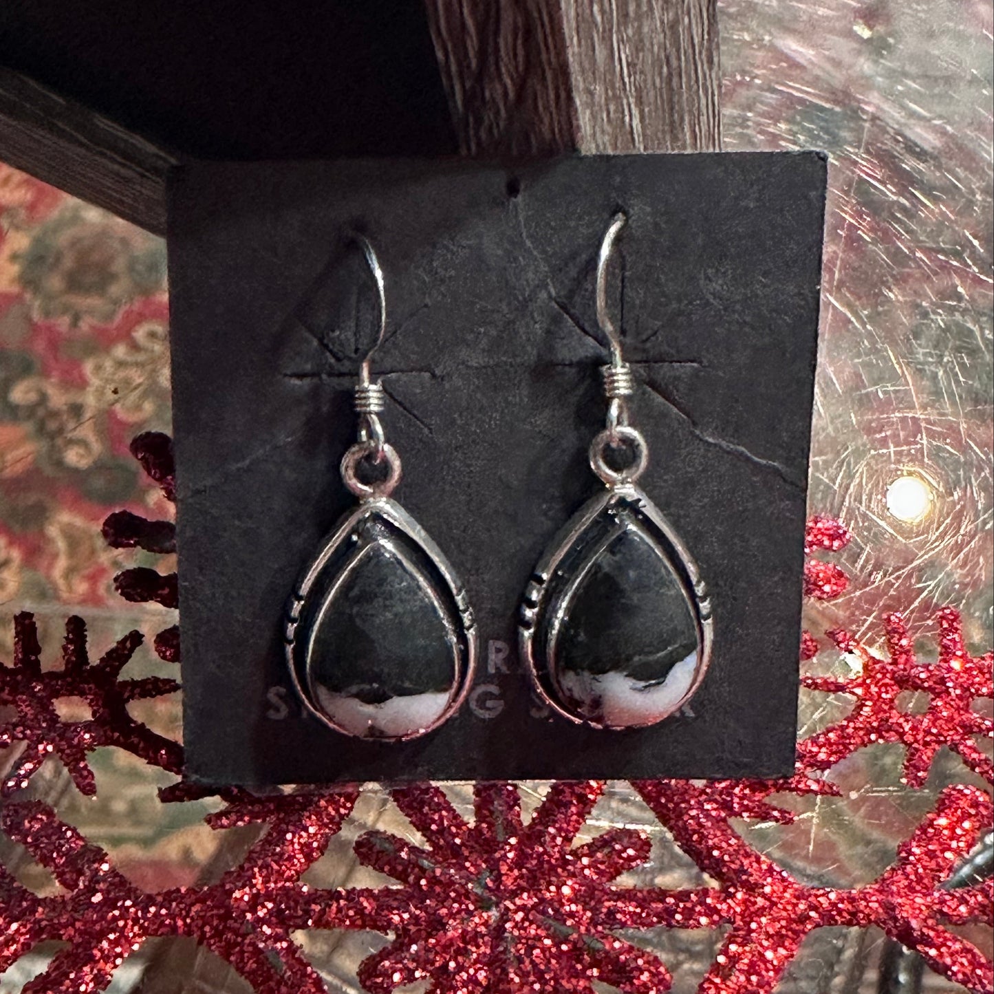 Weiße Büffel ohrringe